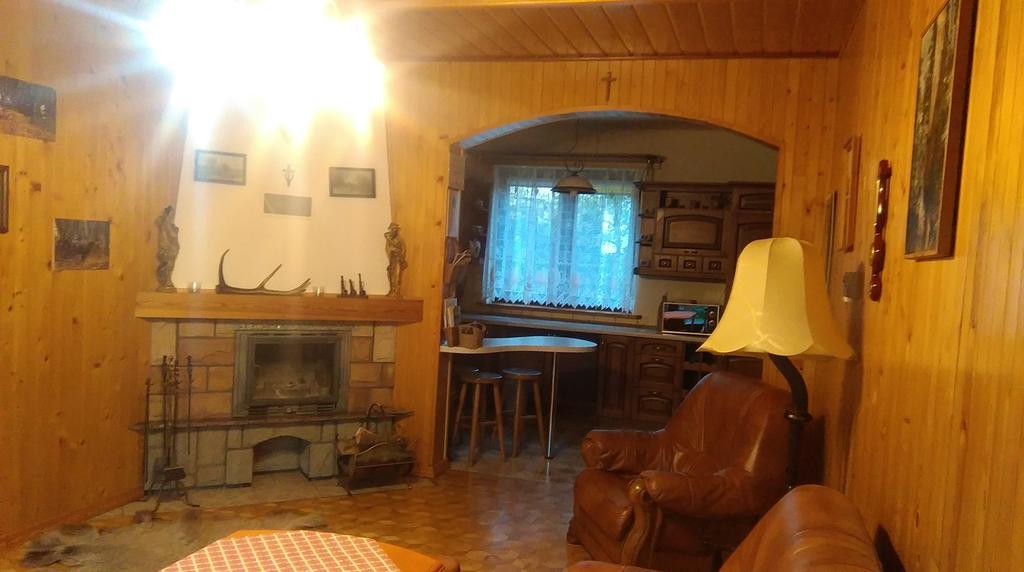 Appartement Przytulny Kat à Białowieża Extérieur photo
